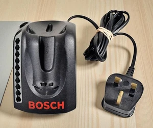 Genuine Bosch Charger D-70745 230V Output 7V 250mA - Picture 1 of 5