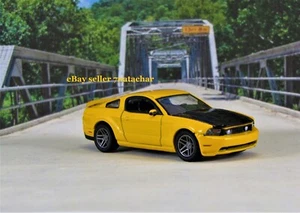 2010 2011 2012 Ford Mustang GT 5.0 Coupe Collectible Model 1/64 Scale - Picture 1 of 9
