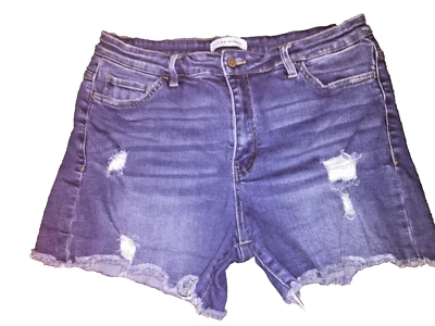 Pantalones cortos de mezclilla Flying Monkey Distress 32 nuevos con etiquetas 5 bolsillos 5 lazos para cinturón Foto 1 de 4