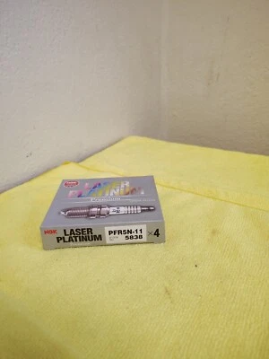 Свеча зажигания NGK 5838 продается в коробке из 4 штук - Изображение 1 из 3