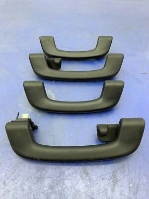 2017 - 2020 宝马 540I 原始设备制造商前后车厢抓手套装 (4) | 黑色 — 第 1/4 张图片