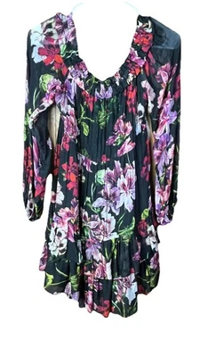Vestido INTERMIX Knightly estampa floral mini comprimento fora do ombro - Imagem 1 de 4