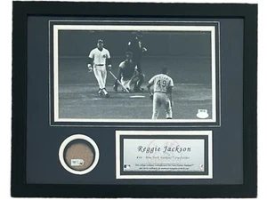 Reggie Jackson Framed Picture With Original Yankee Stadium Dirt With COA - Picture 1 of 5