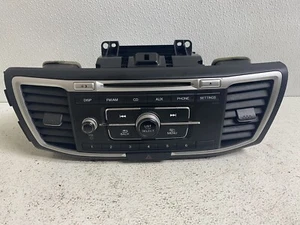 2013-2015 Honda Accord Sedan Radio Stereo AMFM 39100-T2A-A321 Disc Player Oem - Picture 1 of 6