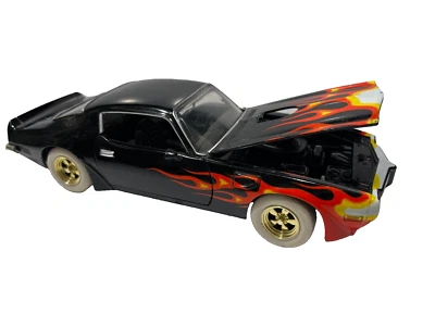 Johnny Lightning CHASE 1970 PONTIAC FIREBIRD Black with FLAMES Detailed - Image 1 of 2