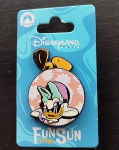 Summer Fun Collection Daisy Floating Innertube Disney Paris Dlp 2025 Pin - Picture 1 of 4
