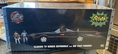 BATIMÓVIL FUNDIDO A PRESIÓN ESCALA 1:18 JADA CON FIGURAS DE BATMAN Y ROBIN Foto 1 de 4