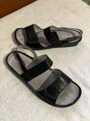 ALEGRIA BY PG LITE LADIES BLACK LEATHER FLAT SHOES SIZE 43 12 EXC - image 1 of 3