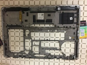 DELL LATITUDE E7440 SCOCCA DI SOTTO - Foto 1 di 2