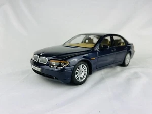 Welly BMW 745i 1/18 DIECAST COCHE PÚRPURA - SIN CAJA - SUELTO - Imagen 1 de 10