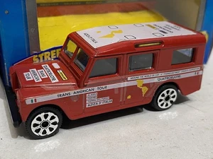 BURAGO Land Rover AZIZA Trans American Tour 1:47 Diecast Modelcar - Picture 1 of 6
