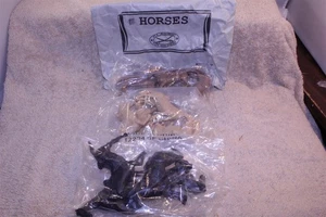 1995 CLASSIC TOY SOLDIERS 12 PC CALVARY HORSES 4 BLACK, 4 BROWN, 4 CREAM 1/32 - Picture 1 of 4