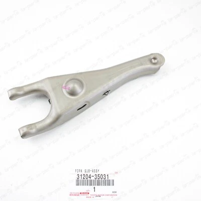 New Genuine Toyota 1985-2017 Clutch Release Fork 31204-35031 - Image 1 of 4