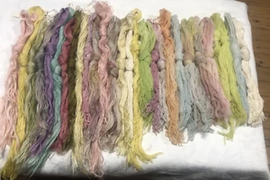 28 skeins of mohair embroidery thread - Picture 1 of 1