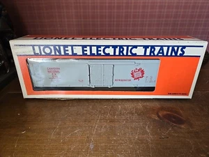 Lionel 6-5719 O Gauge Canadian National Woodside Reefer Car - Picture 1 of 14