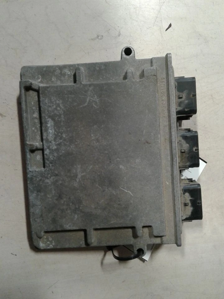 Módulo de control electrónico ECM del motor 6 velocidades compatible con 05-06 QUINIENTOS 877656 Foto 1 de 3