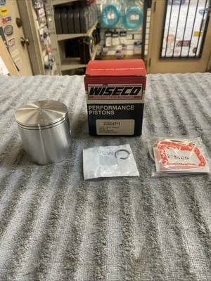 ‘83-‘89 Yamaha V-Max LC  540 Wiseco .010” Over 73.25mm Bore Piston Kit 2304P1 - Image 1 of 4
