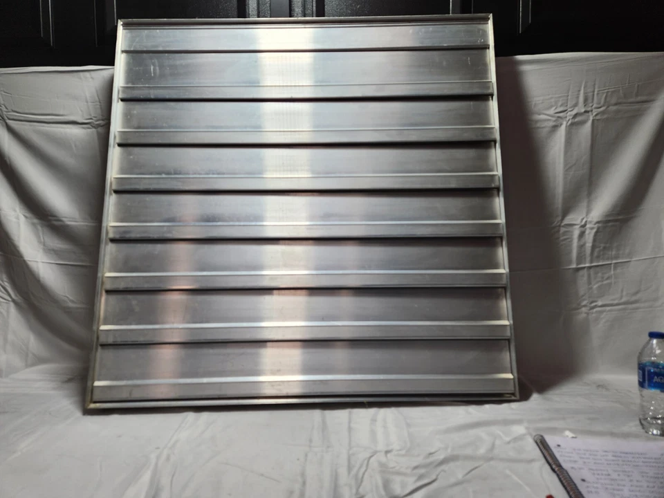 排气风扇快门 40 英寸壁挂式铝制后移重力阻尼器 23.34 — 第 1/4 张图片