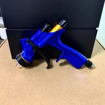 Blue Spray Gun 1.3mm Nozzle 600ML Car Paint Tool Pistol for water-based coatings - Image 1 of 4