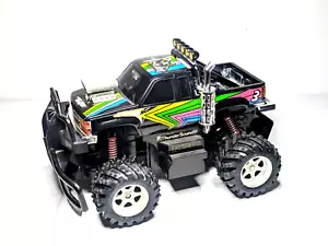 Vintage Nikko Black Thunder 4 x 4 electric RC Truck No battery/Remote FOR PARTS - Photo 1 sur 22