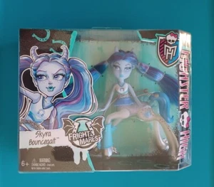 Skyra Bouncegait Monster High Fright Mares Puppe Actionfigur 2015 Neu in Verpackung Spielzeug - Bild 1 von 2