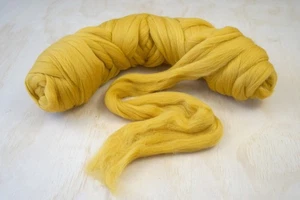 Corriedale Wool Tops roving Honey DHG, 50g needle and wet felting, spinning - Picture 1 of 6