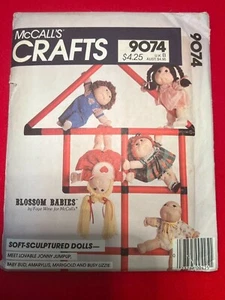 McCall's 9074, Blossom Babies, Stofftierpuppen, mit Kleidung, Größe 23", UNGESCHNITTEN - Bild 1 von 2