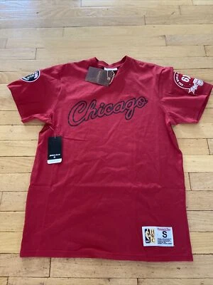 Mitchell Ness Men Tcrw3237 Chicago Bulls Nba Champ City S/S Tee Sz M Red Cotton - Image 1 of 4