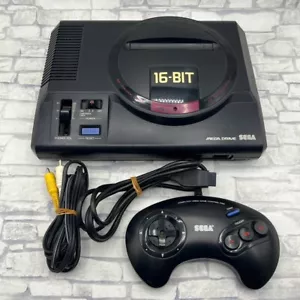 SEGA Mega Drive Console & Controller HAA-2510 Japan Fast Shippping - Picture 1 of 8