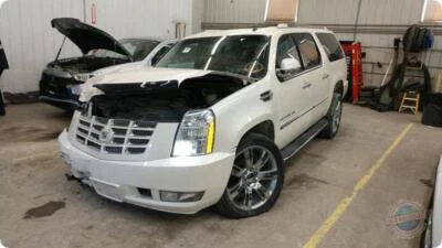 Used Ignition Switch fits: 2011 Cadillac Escalade esv  Grade A - Image 1 of 4