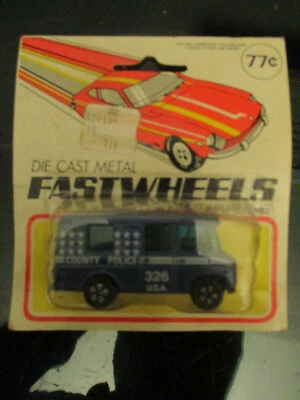 Винтажный литой фургон 70 Playart Fastwheels County Police 326 США нераспечатанный на карте - Изображение 1 из 4