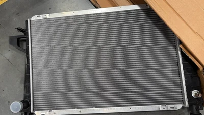 Radiator CU1453 Fits 1985-1996 Ford F-250 F-150 Bronco 1989-1997 F-350 5.0L 5.8L - Изображение 1 из 4