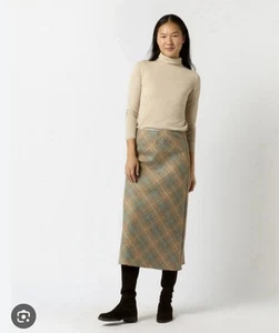 NUEVO CON ETIQUETAS Ann Mashburn Marina Falda Cremallera Lateral Camel Niebla Cuadros - Talla Mediana - $395.00 - Imagen 1 de 6