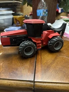 Ertl Case International 9150 4WD Tractor W/3 Point Hitch 1:32 - Picture 1 of 10