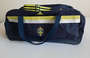 adidas sporttasche M SVFF Teambag Schweden in blau