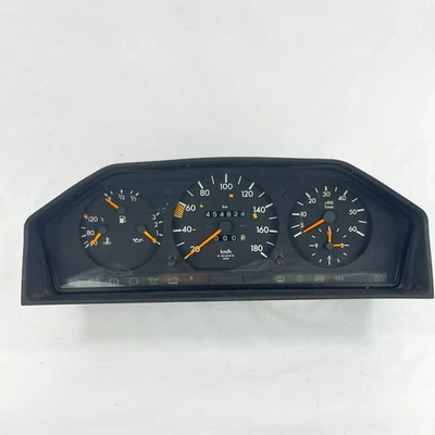 Cuadro de instrumentos velocímetro Mercedes W124 200D 200TD 180 kmh diésel A1245420766 Foto 1 de 4
