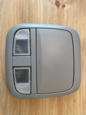 Luz de mapa domo superior delantera Nissan Sentra 2000-2006 OEM ¡ENVÍO GRATUITO!!!!! Foto 1 de 4