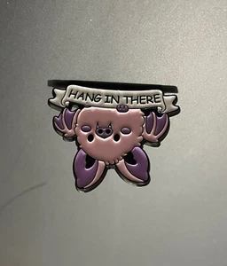 Cute Bat 🦇‘Hang In There’ Pin Brooch Badge Gothic Emo Alternative Lilac Purple - Picture 1 of 5