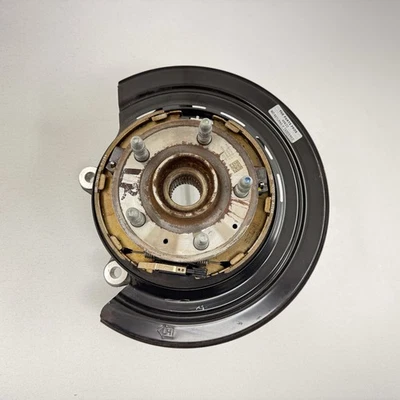 Оригинальный левый задний шпиндельный кулачковый ступичный подшипник ступицы для Chevrolet Camaro SS 16-24 годов выпуска - Изображение 1 из 4