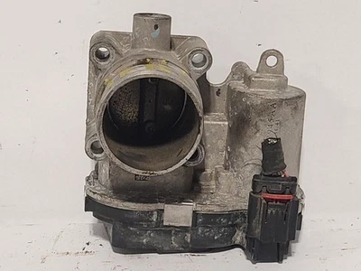 Conjunto de válvula de acelerador del cuerpo del acelerador 2 puertas 1,4 L para FIAT 500 1641300 12-17 Foto 1 de 4