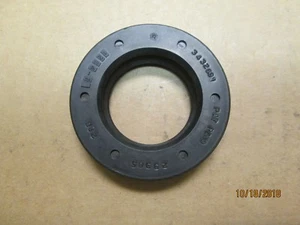 NEW OTHER, CHRYSLER 3432691 OIL SEAL, EQ TO GM 1732049, 1.325" X 2.247" X 1/2". - Picture 1 of 2