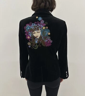 Blazer DDP True Religion Terciopelo Bordado Espalda Ajustada Chaqueta Negra Talla L Foto 1 de 4