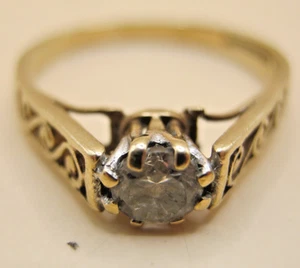 Anillo solitario vintage de oro amarillo con sello estilo brutalista de 9k talla H - Imagen 1 de 6