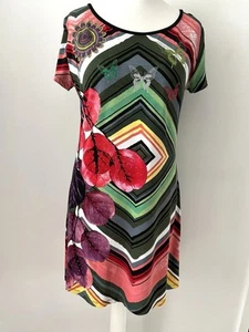 Vestido Jersey Desigual Talla XL Manga Corta Estampado Chevron Bordado Mariposas - Imagen 1 de 17
