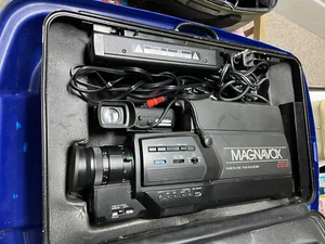 Magnavox CVK332AV01 Movie Maker VHS CCD Video Camcorder (UNGETESTET/IST-ZUSTAND) - Bild 1 von 15
