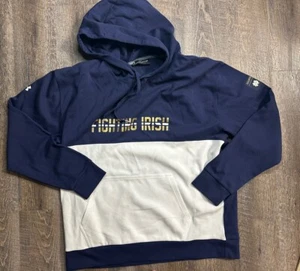 Notre Dame Under Armour Herren Neu mit Etikett Kleeblatt Serie Hoody GRÖSSE XXL 2XL - Bild 1 von 7