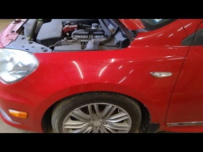 Código de pintura roja ZNB Driver parte guardabarros delantero izquierdo #5770057810 se adapta a 10-13 KIZASHI Foto 1 de 4