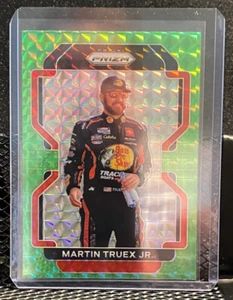 Carta verde reattiva Martin Truex Jr. 2022 Prizm Racing # - 54 - Foto 1 di 2