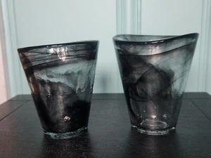 2 Kosta Boda Mine Black Swirl Art Glass 4" Tumblers Ulrica Hydman Vallien UHV - Picture 1 of 11