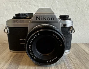 Cuerpo y lente de cámara fotográfica Nikon FG-20 35 mm SLR - para piezas - Imagen 1 de 8